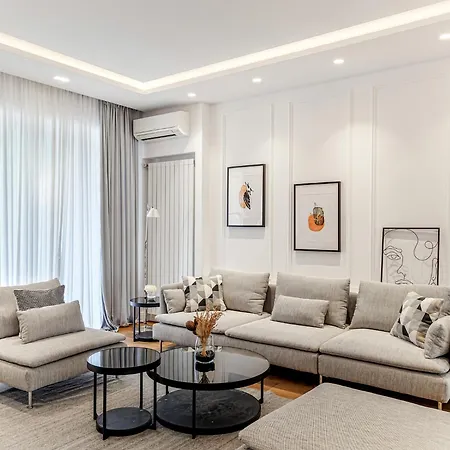 Enjoy B-52 Crown Апартаменты *