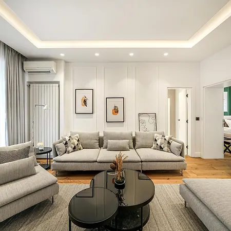 Enjoy B-52 Crown Белград